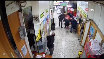 Deprem paniği kamerada! Pasajdan böyle çıktılar