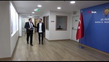 AK Parti Bursa'dan milletvekili aday adayı oldu, babası ise CHP'den