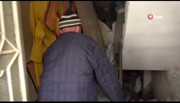 Bursa'da çöp evde yaşayan felçli adamın yardım çağrısı