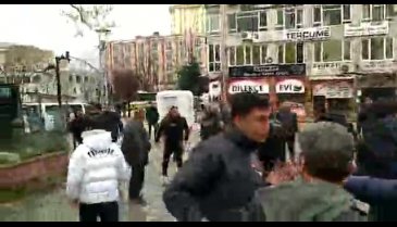 Bursa Adliyesi önünde kavga!