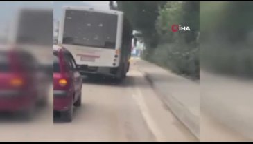 Bursa'da otobüs trafikte yan yan giderken görüldü