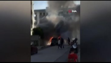 Bursa'da hafif ticari araç alev alev yandı