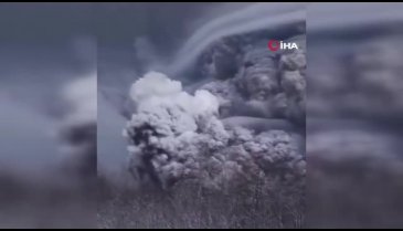 Rusya'da yanardağ patladı
