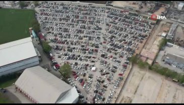 Bursa'da bayram öncesi oto pazarında yoğunluk