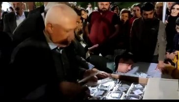 Kadir Gecesi'nde Bursalılar Ulu Cami'ye akın etti-1