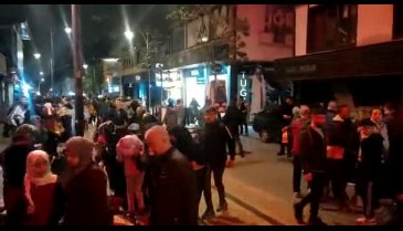 Bursa'da kapalı çarşı gece de tıklım tıklım!