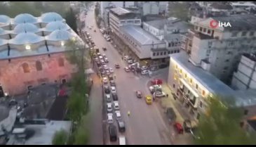 Bayram namazı için vatandaşlar tarihi Ulu Camii'ne akın etti! Mustafa Varank'da katıldı