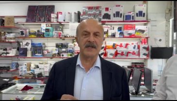 Yeşil Sol Parti Bursa Milletvekili adayı İpekyüz: Batarya fabrikası iyi de halkın pili bitti