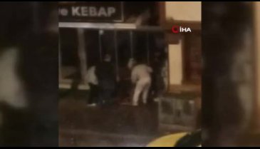 Bursa'da 3 genç kız tekme tokat dövüldü