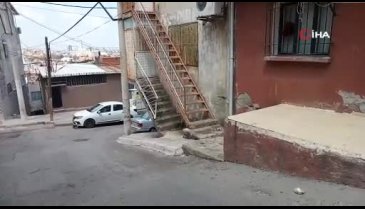 İzmir'de vahşet! Karısını çocuğunun gözü önünde öldürdü