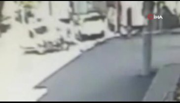 Bursa'da bir anlık dalgınlıkla çarptığı motosikletli metrelerce savruldu!