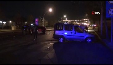 Çorum'da hafif ticari araç ile otomobil çarpıştı: Yaralılar var