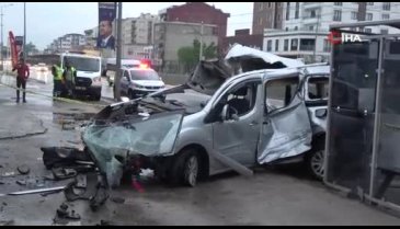 Bursa'da feci kaza! 2 ölü, 1 yaralı