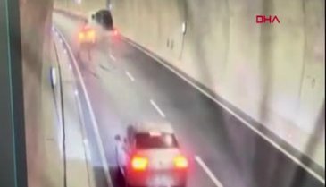 Çanakkale Troya Tüneli'nde çekici ile otomobil çarpıştı: 1 ölü 1 yaralı