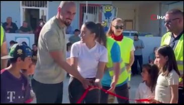 Özel gereksinimli öğrenciler için Hatay'da 17. çadır okul açıldı