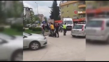 Bursa'da motosikletli polis ile minibüs çarpıştı
