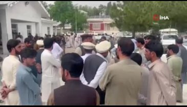 Pakistan'da okula saldırı: 8 öğretmen hayatını kaybetti