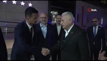 Binali Yıldırım: Ülkenin güvene ve istikrara ihtiyacı var, maceraya ihtiyaç yok