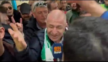 Ümit Özdağ, Bursa Fomara'ya metroyla geldi -2