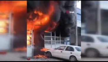 Bursa'da metal sanayide yangın! İşyerlerine ve araçlara sıçradı