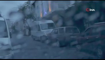 İstanbul'da bagajdan girdiği aracın ses sistemini çaldı