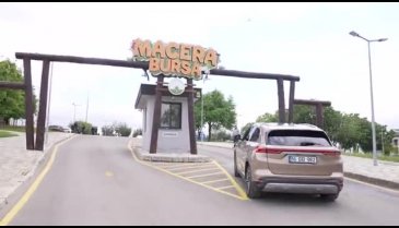 Bakan Varank, Macera Bursa'da Adrenalin tutkunlarının heyecanına ortak oldu