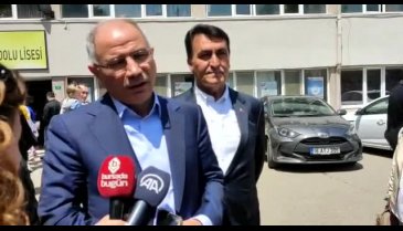 AK Parti Genel Başkan Yardımcısı Efkan Ala Sandık başında