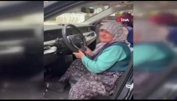 Antalya'da Zülfiye nine Togg'a bindi: Gözyaşlarını tutamadı