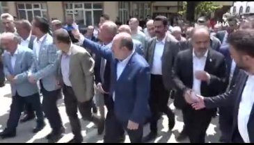 Bakan Varank, Bursa'da Barakfakih Hazretlerini Anma Programı'na katıldı