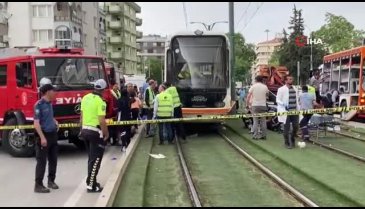 Gaziantep'te çöp atmaya giden genç tramvayın altında kalarak can verdi