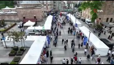 'Türk Mutfağı Haftası' etkinlikleri Emir Sultan Meydanı'nda devam ediyor