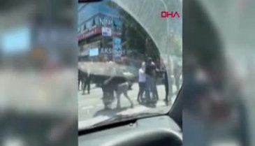 İstanbul'da bayıltan trafik kavgası!