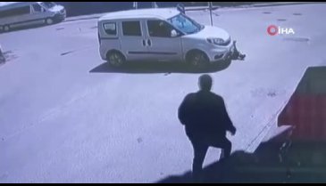 Bursa'da önüne çıkan yayayı fark etmedi, üzerinden geçti!