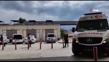 Bursa'da tarlada kolu ot biçme makinesine sıkışan Muhammed, itfaiye ekiplerince kurtarıldı