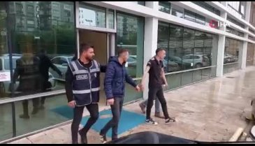 Öğrenci yurdu inşaatından 2 milyon liralık kablo çaldılar