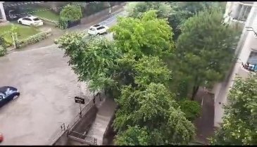 Bursa'da şiddetli yağış etkili oluyor!