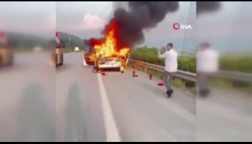 Bursa'da seyir halindeki tır alev alev yandı