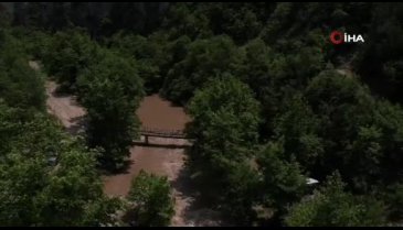 Bursa'da Uludağ'ın buz gibi suyu ve 40 derece kaplıca hamamı bir arada