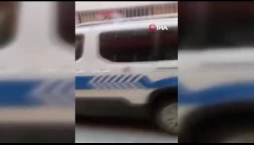Bursa'da 2 aile taş ve sopalarla birbirine girdi