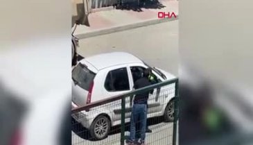 İstanbul'da sokak ortasında kadına şiddet!