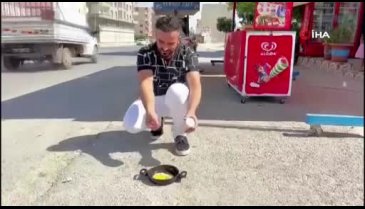 Mardin'de güneş altında kızan yağda yumurta yaptı!