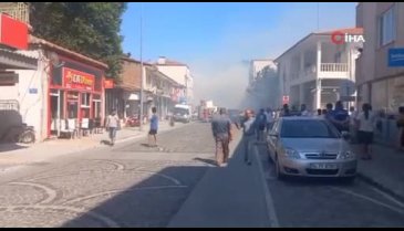 Muğla'da korkutan yangın: 13 iş yeri zarar gördü