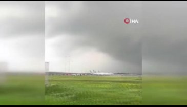 ABD'de havalimanı yakınında hortum: Yüzlerce uçuş iptal