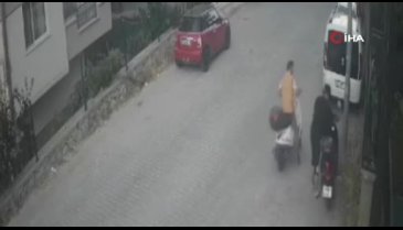 Bursa Mudanya'da motosiklet hırsızları kamerada
