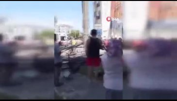 Bursa'da freni patlayan kamyon yaya ve araçları biçti: Yaralılar var
