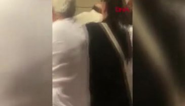 Toplu taşımada kadınların videosunu çeken adama dayak!