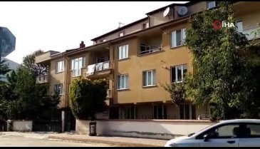 Bursa'da küçük çocuk bahçe duvarından düştü!