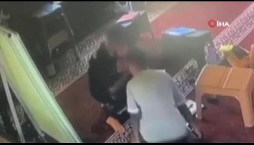 Bursa'da pantolonunun içine soktuğu laptopu alıp kaçtı