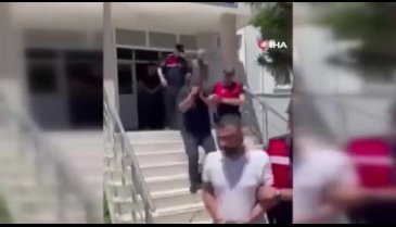 Muğla'da 12 göçmen kaçakçısı yakalandı