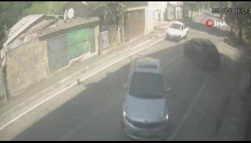 Bursa'da yolu ortalamayınca kafa kafaya çarpıştılar